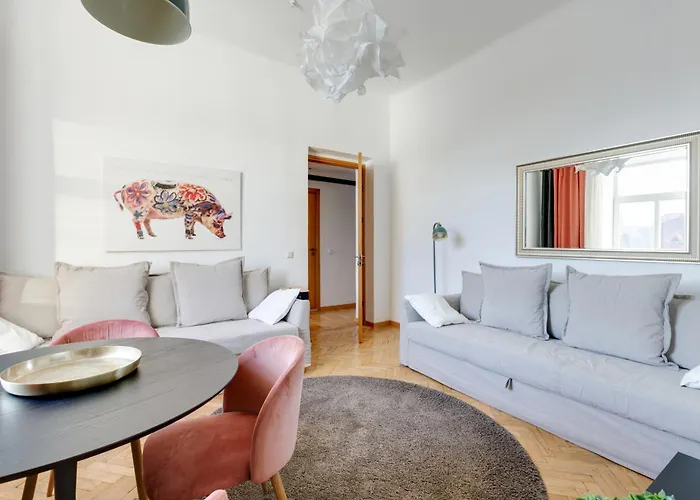 Tyzen39&38 Luxury Apartment